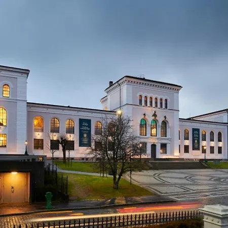 Celestial Apartment *